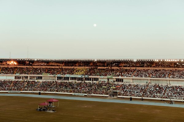 What type of brake fluid is best for British weather conditions when riding sport bikes?